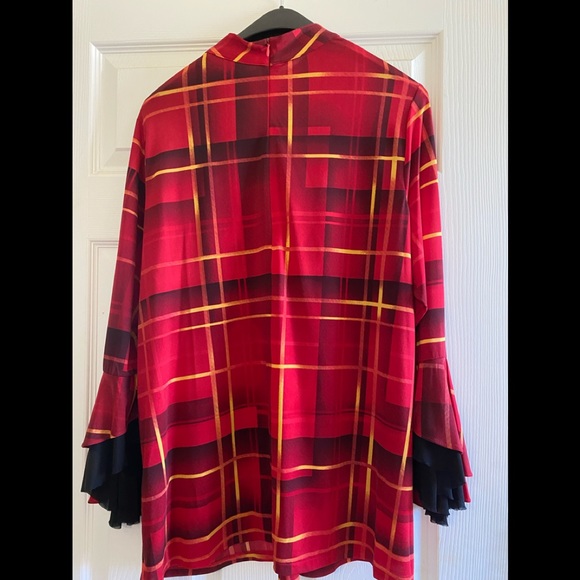 Nygard Red multi color blouse 1X - Picture 2 of 7